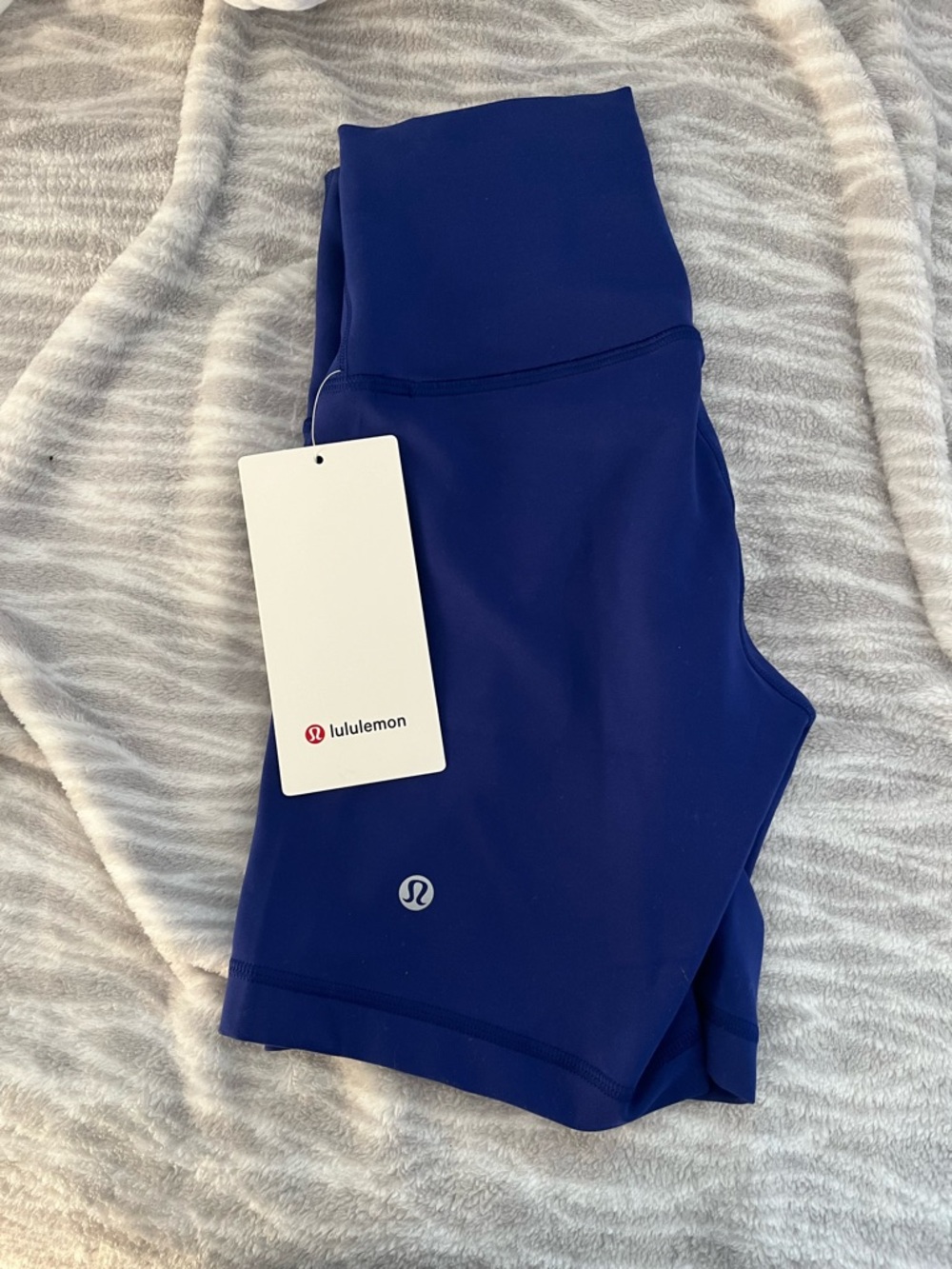Lululemon Women's High-Rise wonder train Shorts 6 inch — Deep Blue
